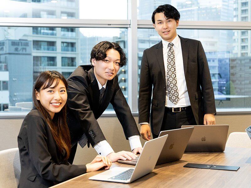 社員インタビュー-イメージ-