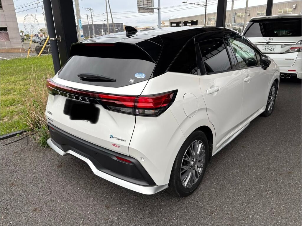 日産 ノート AUTECH 納車写真②