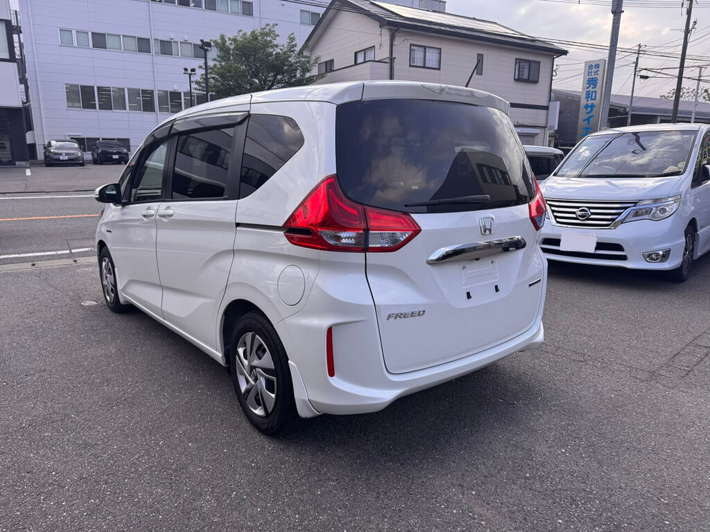 ホンダ フリード ハイブリッド 納車写真②