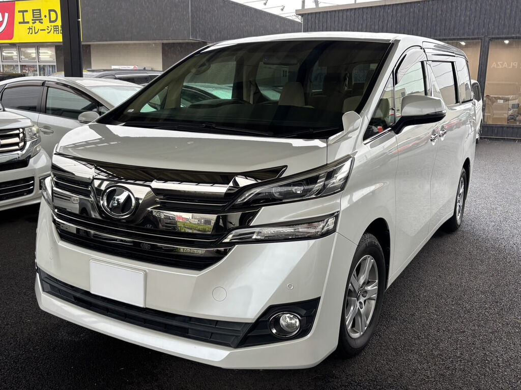トヨタ ヴェルファイア フロントビュー