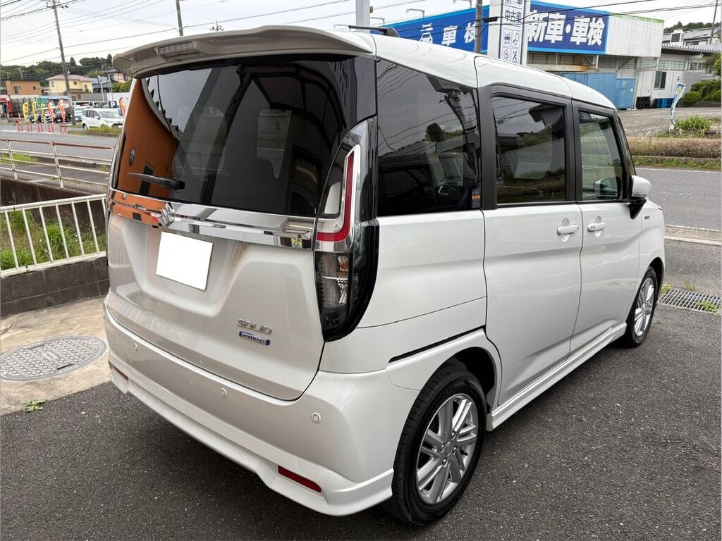 スズキ ソリオ リアビュー