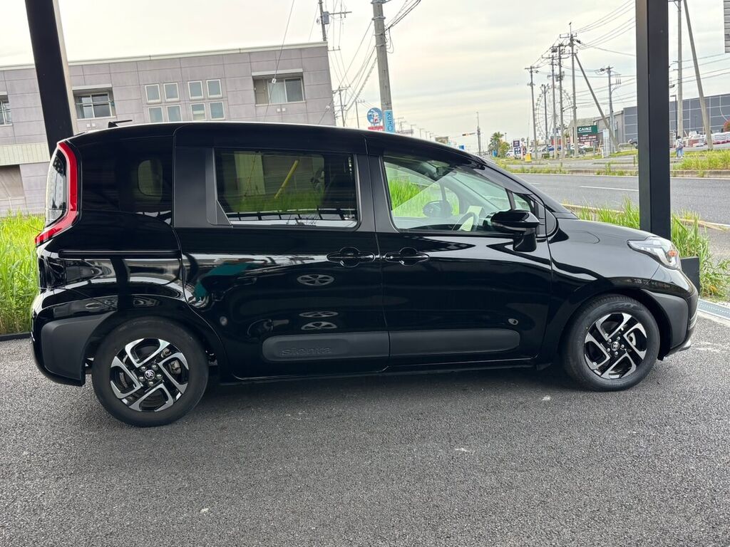 トヨタ シエンタ サイドビュー