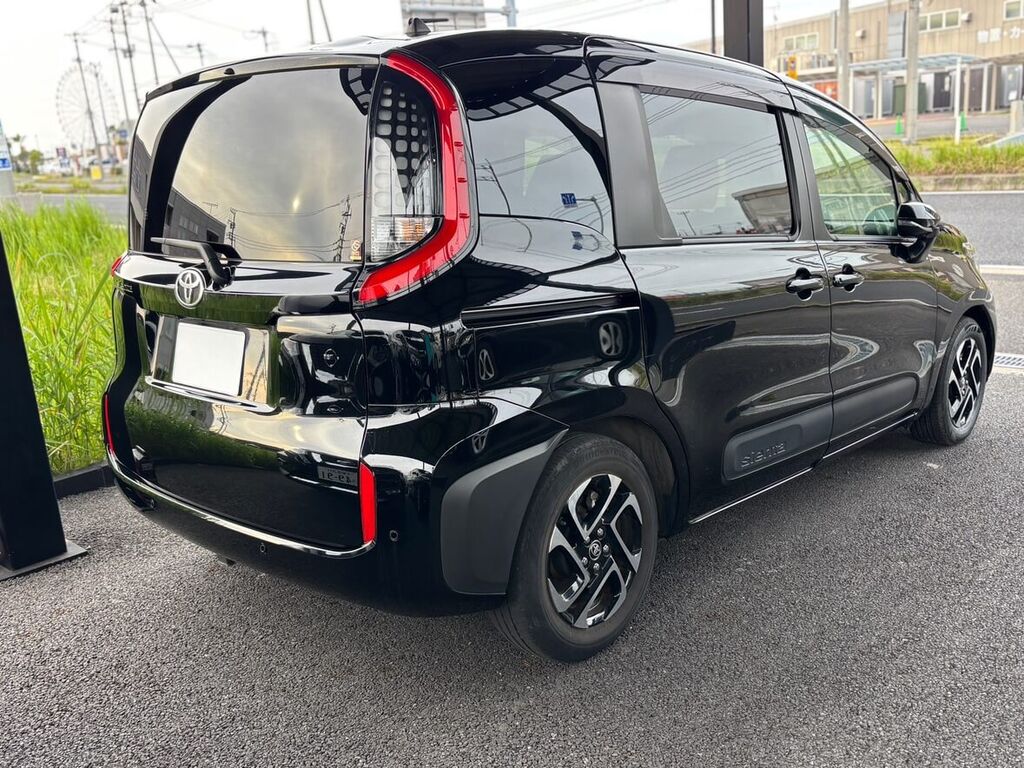 トヨタ シエンタ リアビュー