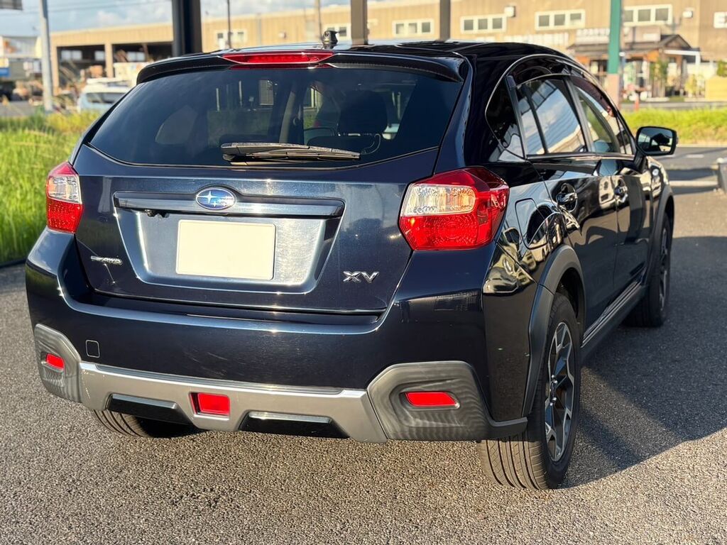 スバル XV ダークブルーパール リア XVバッジ AWD