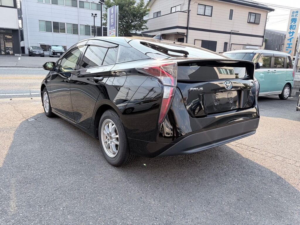 トヨタ プリウス 50系 ブラック リア左後方 PRIUSバッジ